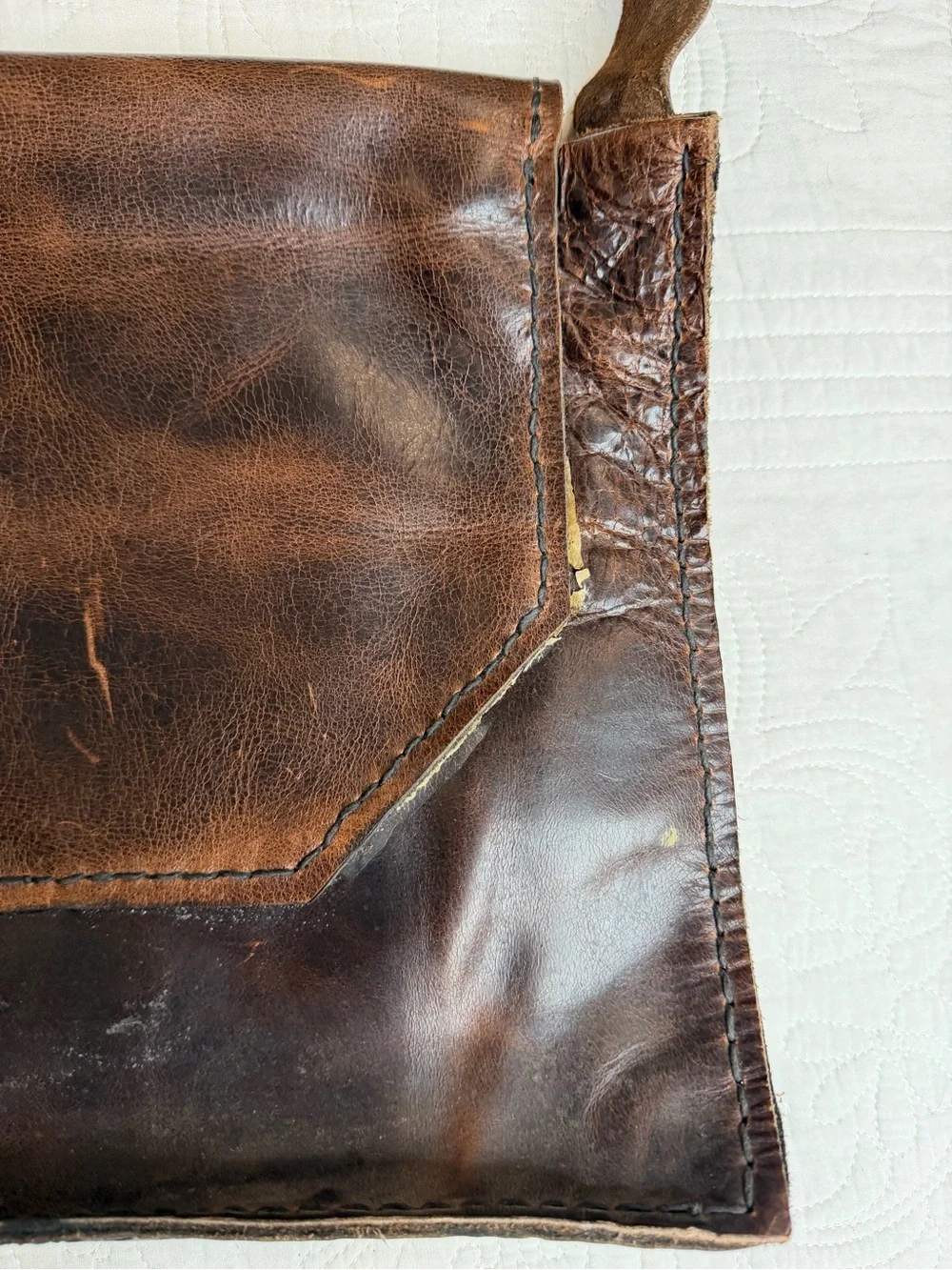 Vintage Brown Leather Messenger Bag Purse 11x15x4” Envelope Style classic